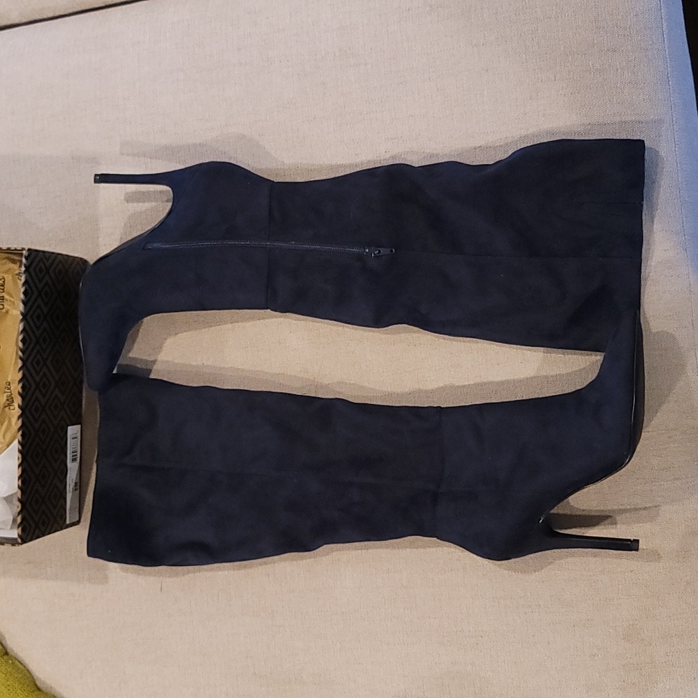 Charles David Dallan Navy Knee Boots 9.0